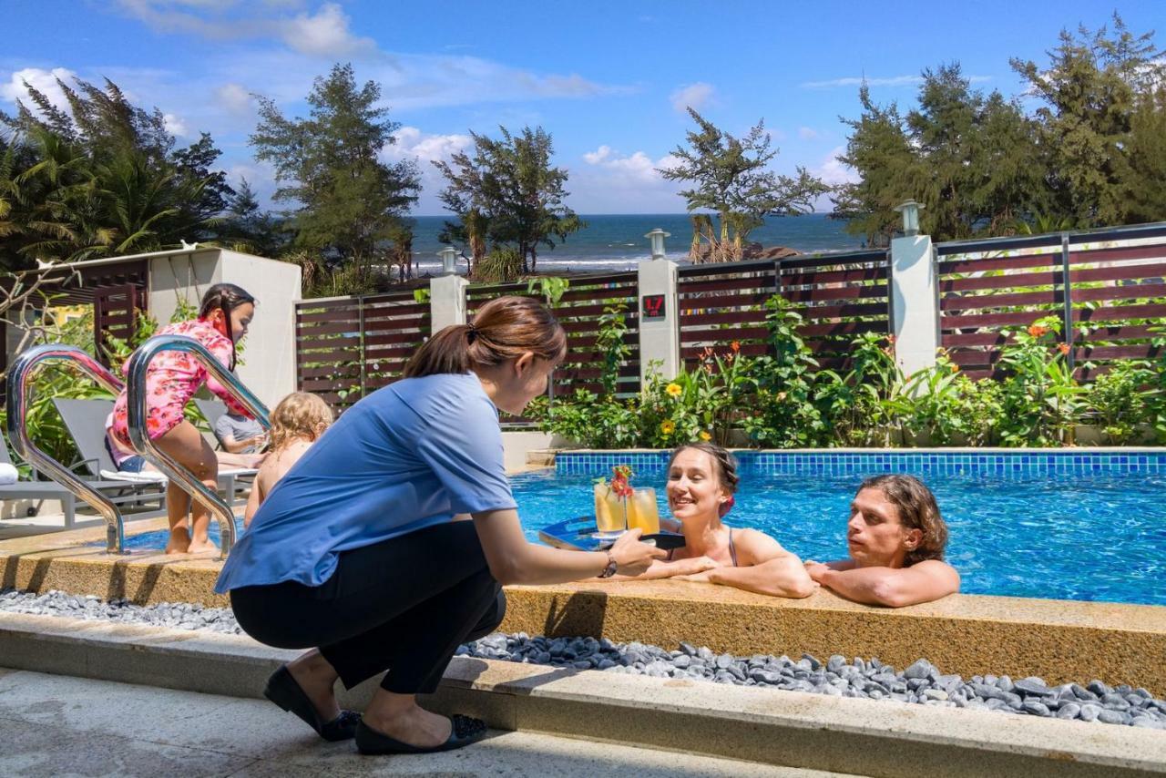 Beach Haven Suites Hoi An Apartment Bagian luar foto